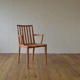 歴史を繋げる椅子