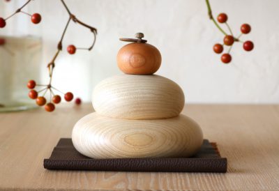 鏡餅、早いもの勝ち。