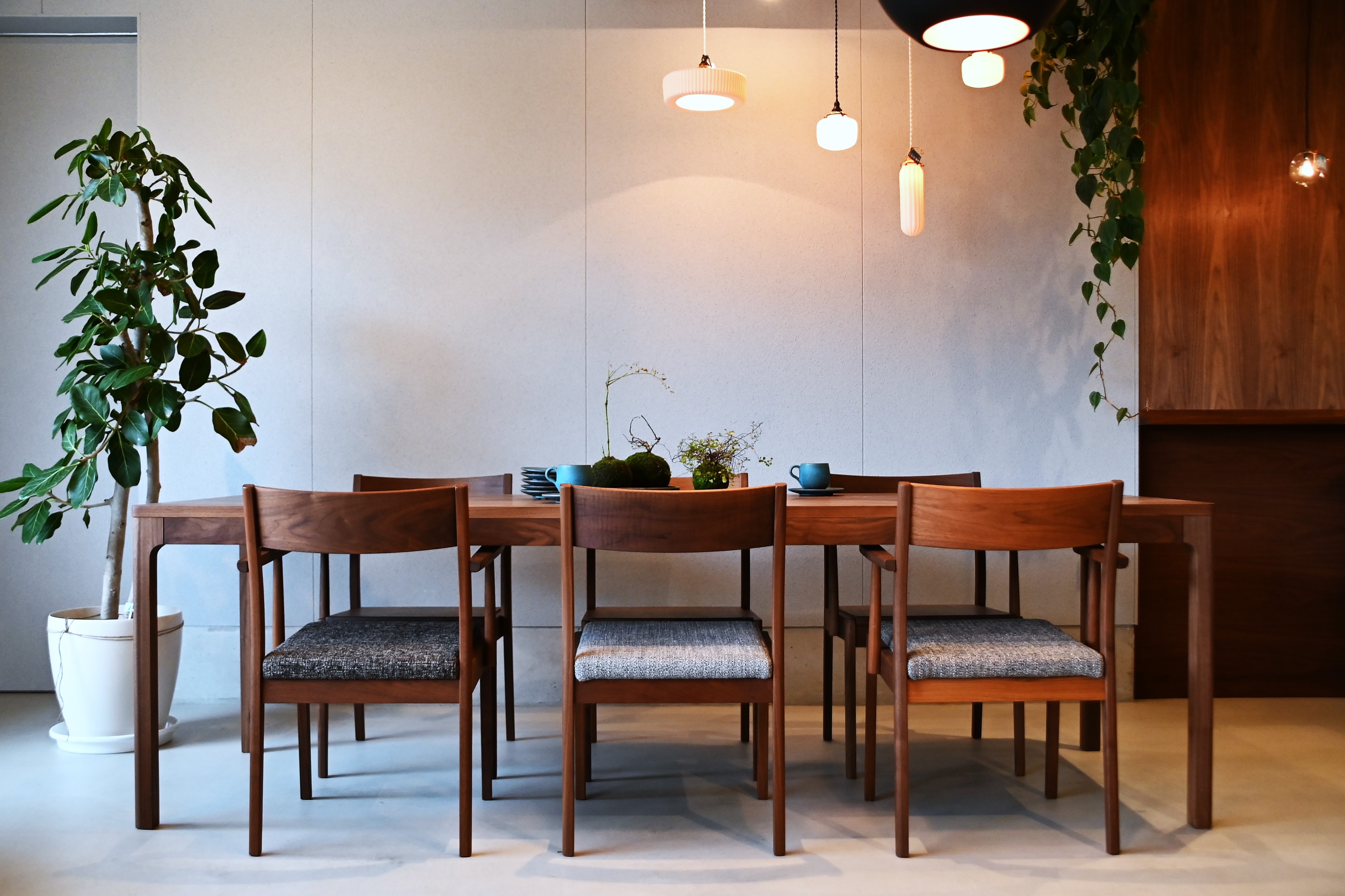 魅力がつまったテーブル