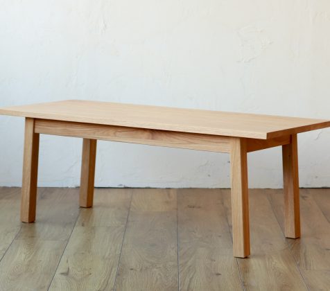 不朽の意味を持つEathan Table