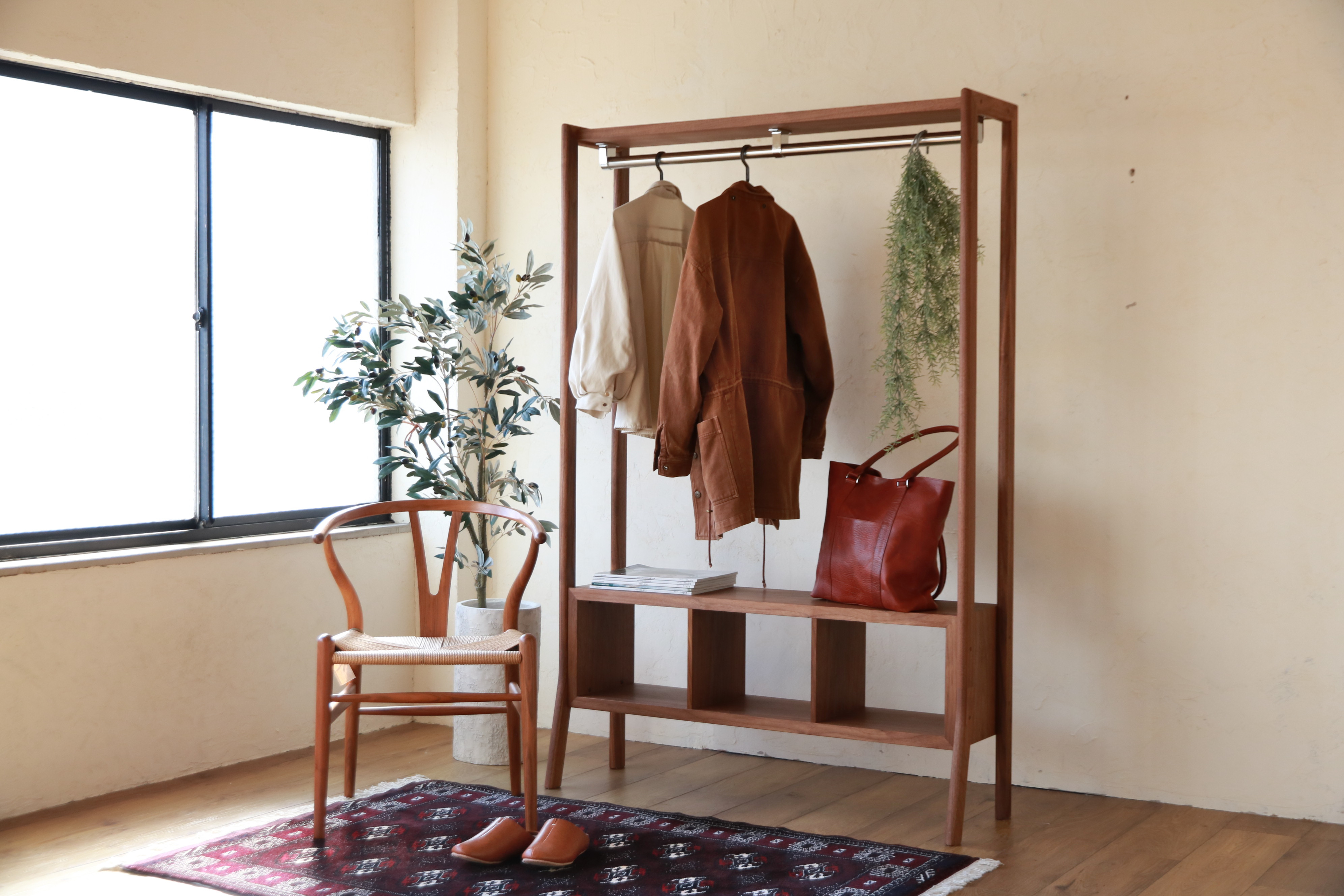 新製品ハンガーラック登場！