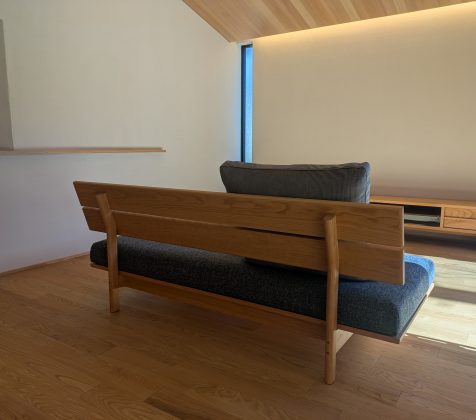 RENSEYディティールのブラックチェリー無垢材