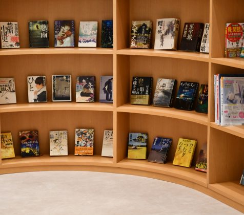 超大型造作本棚！！