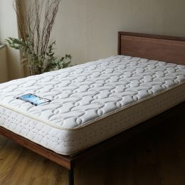 シンプル良いマットレス