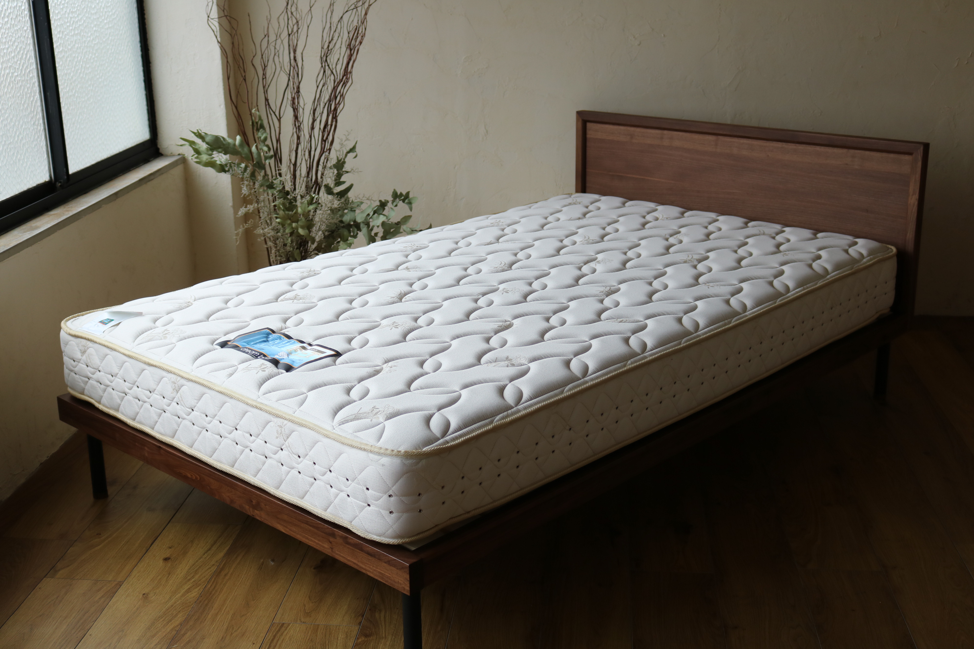 シンプル良いマットレス