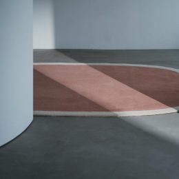 ウールラグで快適に