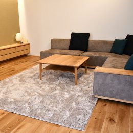 ナチュラルモダンな家具納品