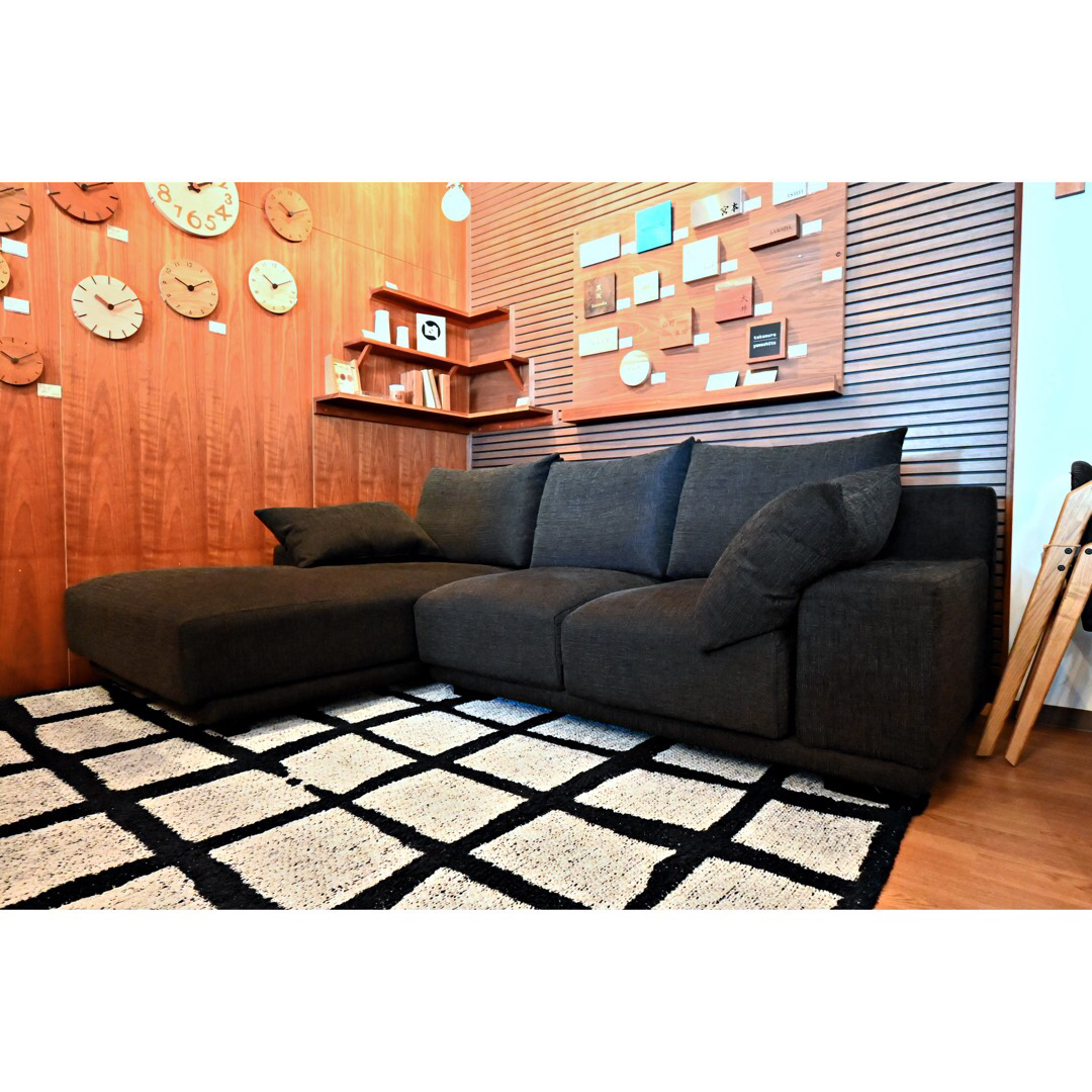 Vailed Plus Sofa