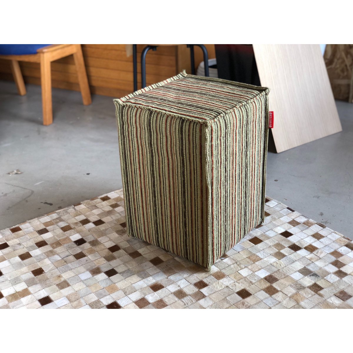 Mono Hi Stool